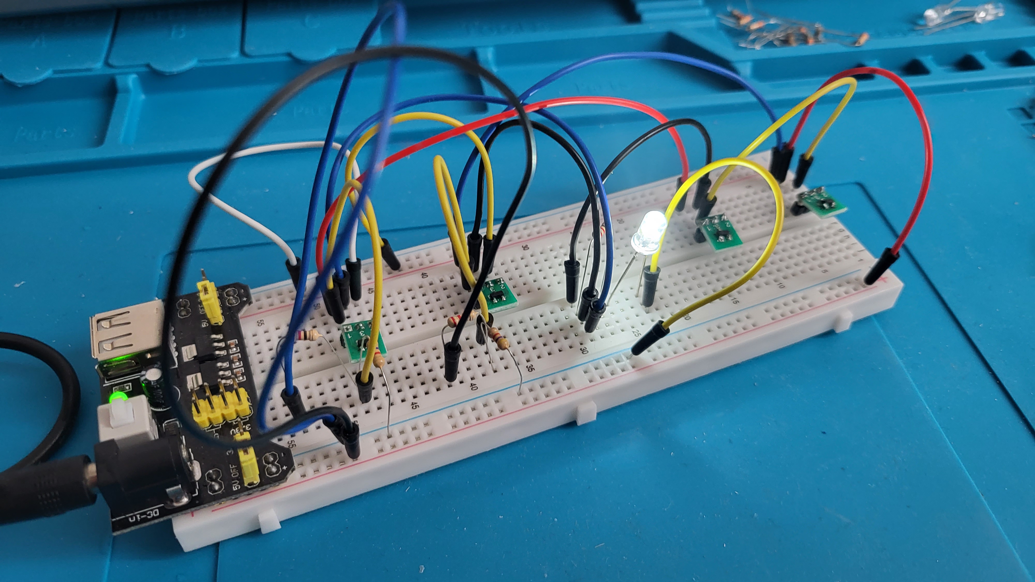 Bramka NAND na CMOS-ach